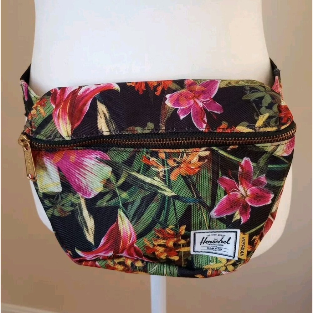 Herschel Unisex Fanny Pack/Waist Bag Hoffman Floral Zip Close Adjustable EUC